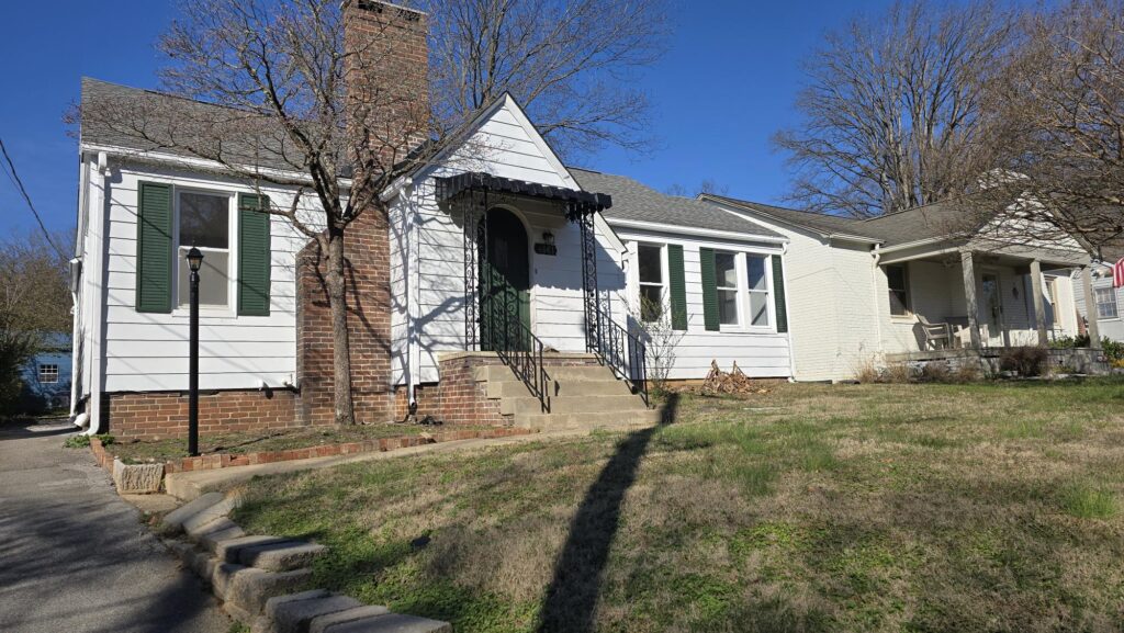 4883/4884 Chambliss Ave. Knoxville, TN