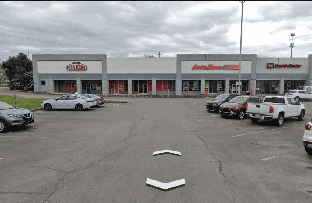 310 S Illinois Ave Oak Ridge, TN 37830 – Investor